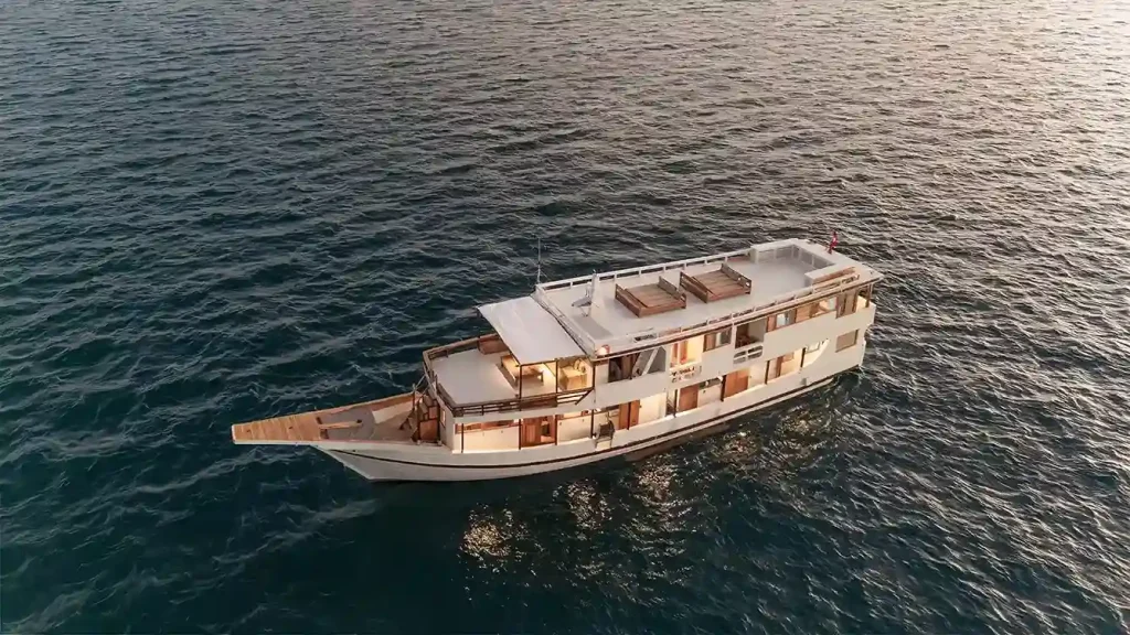 Sailing in Komodo National Park