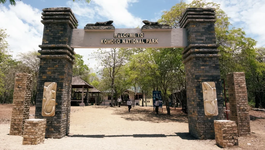 Komodo National Park Fees and Permits | Neptune Cruise Komodo