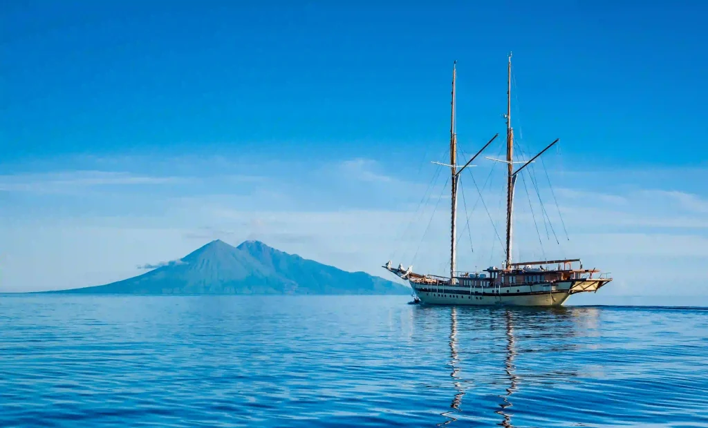 Sailing in Komodo National Park