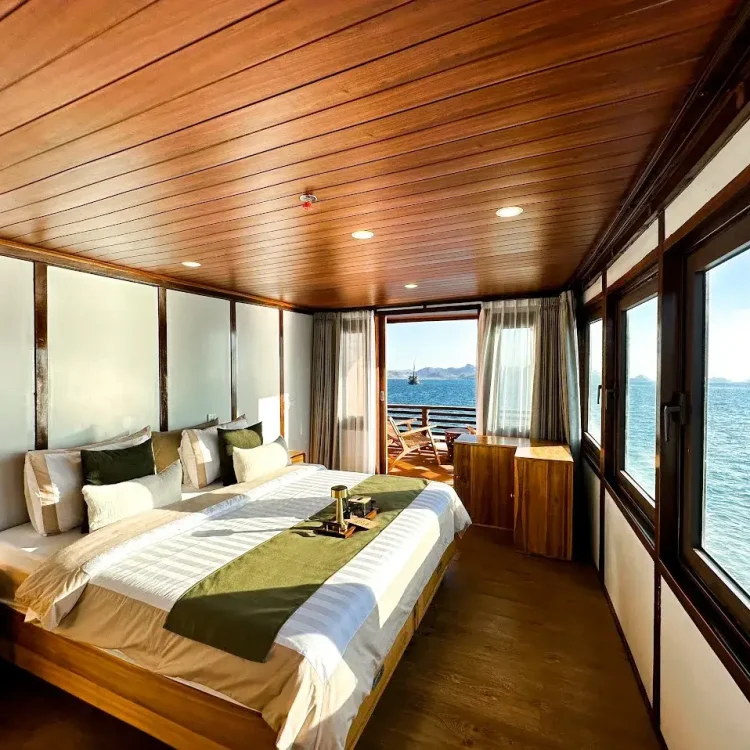 Neptune Cruise Phinisi | Neptune Mansard II | Komodo Tour | Neptune Cruise Komodo